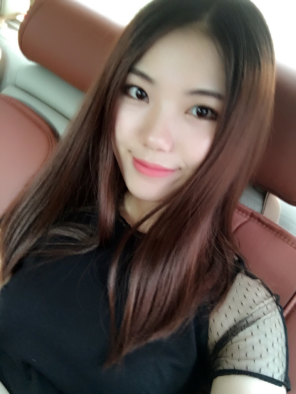 盛开的花朵的第二张照片--佛山相亲服务中心