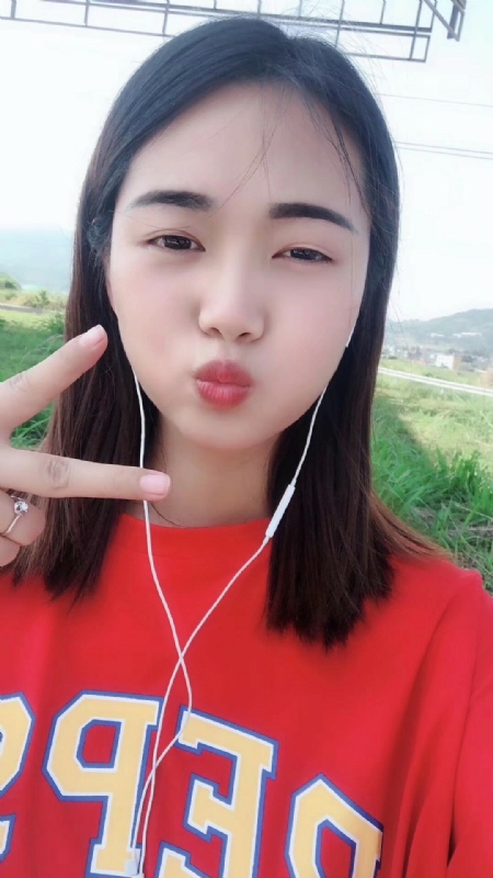 深拥必定温暖的第一张照片--佛山相亲服务中心