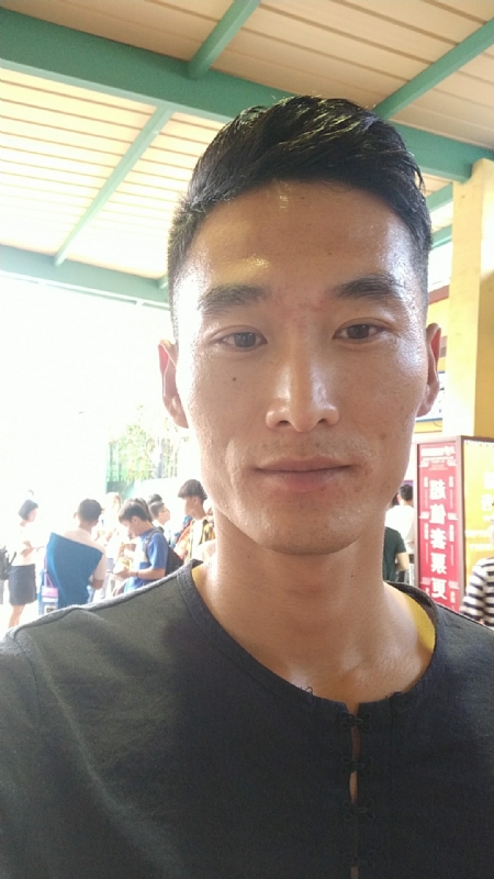 难得糊涂的第一张照片--佛山相亲服务中心