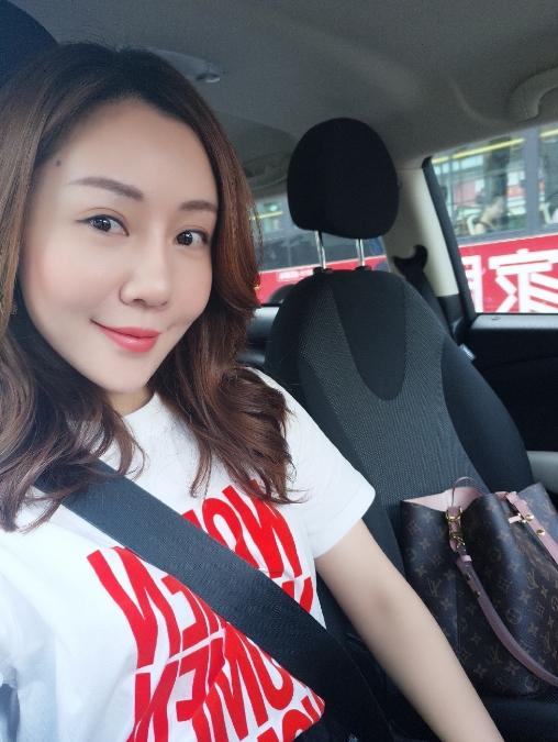 娜娜的第二张照片--佛山相亲服务中心