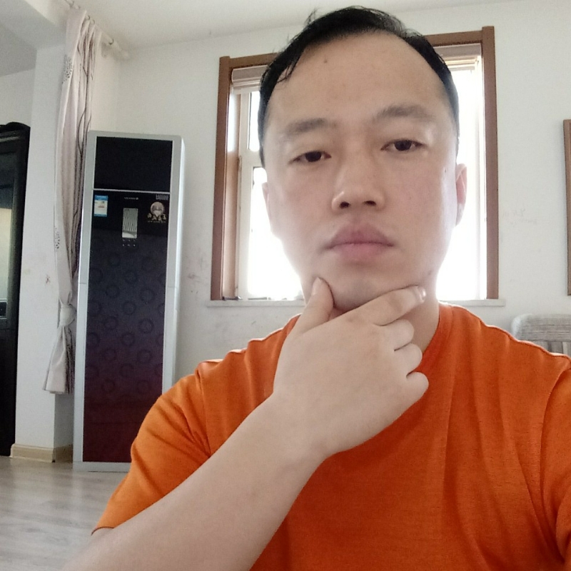 爱热闹的人的第一张照片--佛山相亲服务中心