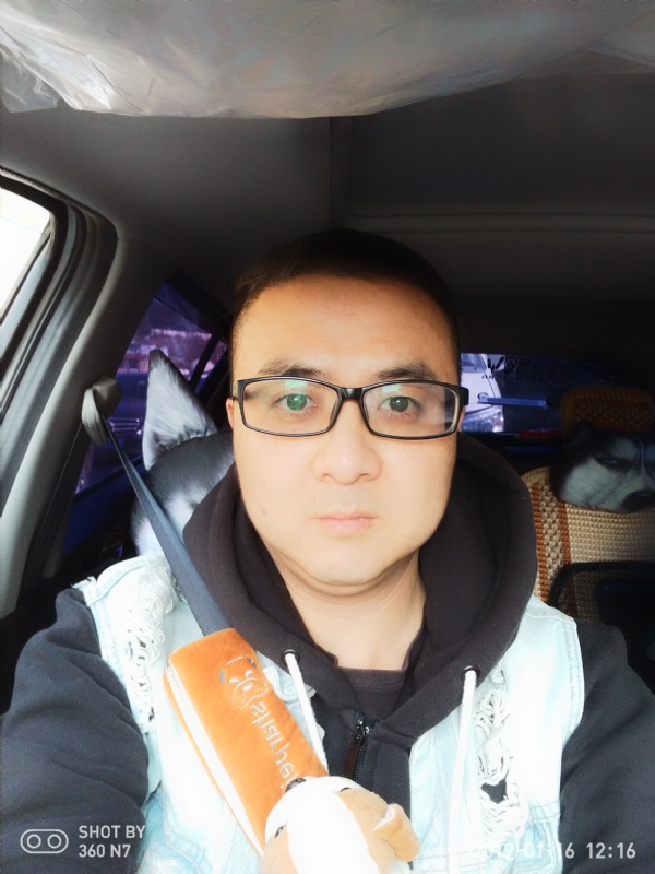 香烟最懂男人心的第一张照片--佛山相亲服务中心