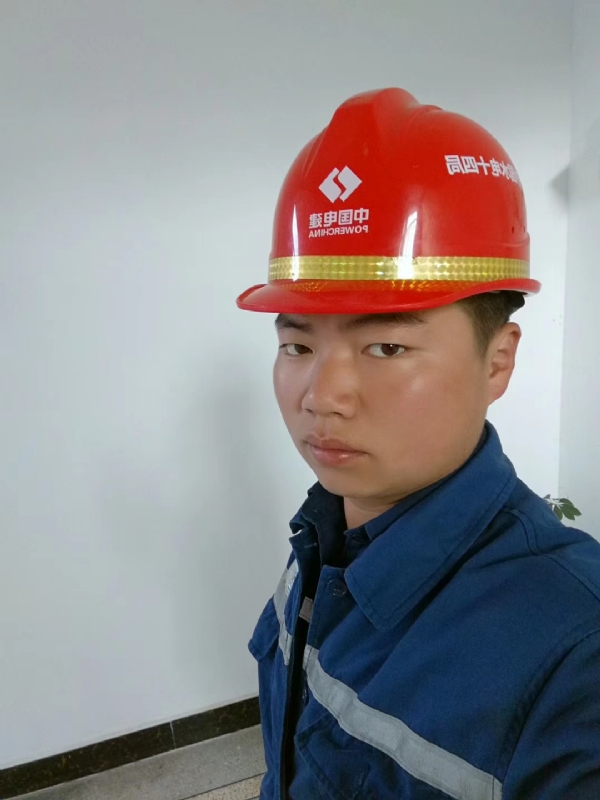 小公牛的第一张照片--佛山相亲服务中心