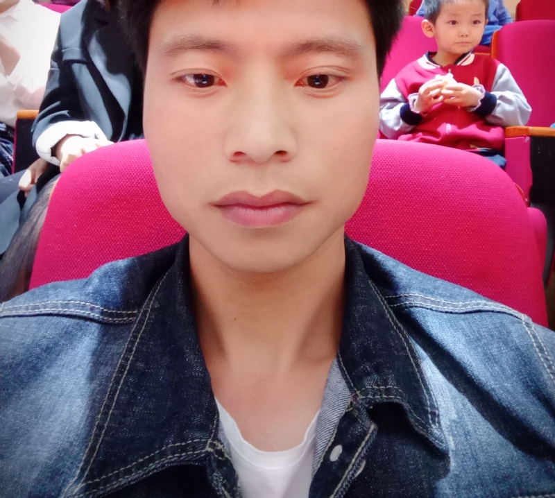 奋斗青年的第一张照片--佛山相亲服务中心