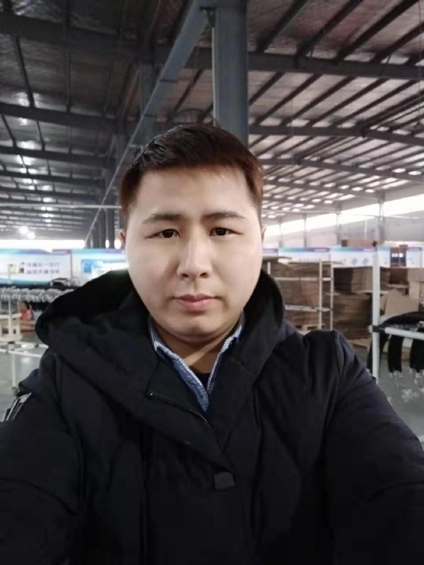 刀锋的第一张照片--佛山相亲服务中心