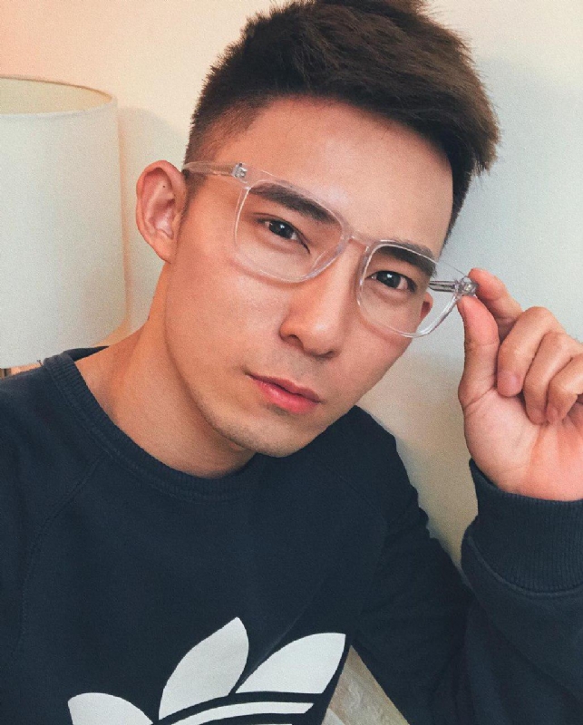 小伟的第一张照片--佛山相亲服务中心