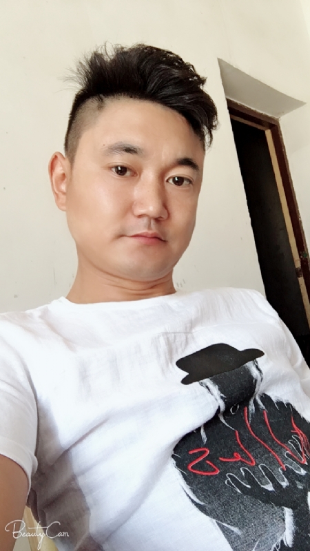 yang的第一张照片--佛山相亲服务中心