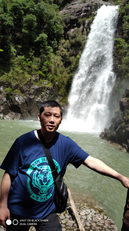 石头的第一张照片--佛山相亲服务中心