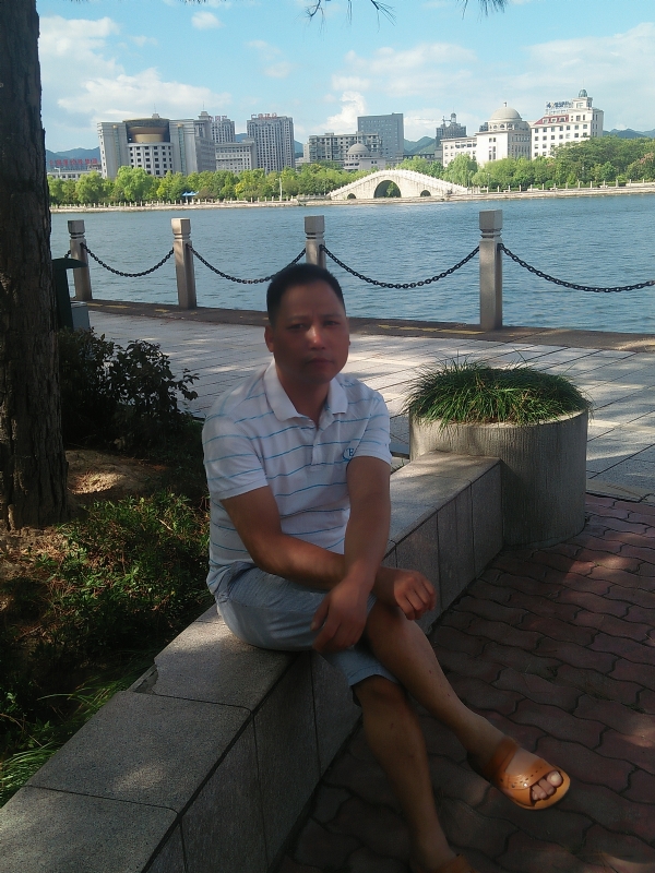 尹力的第一张照片--佛山相亲服务中心