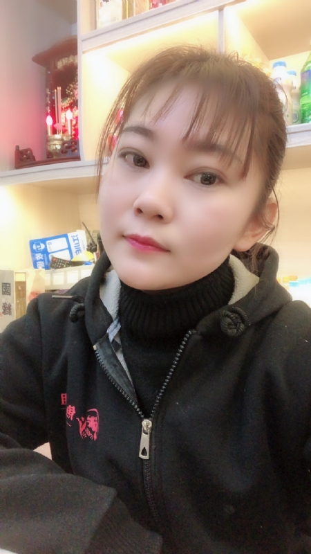 泡沫的第一张照片--佛山相亲服务中心