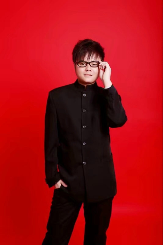 站在远处看童年的第一张照片--佛山相亲服务中心