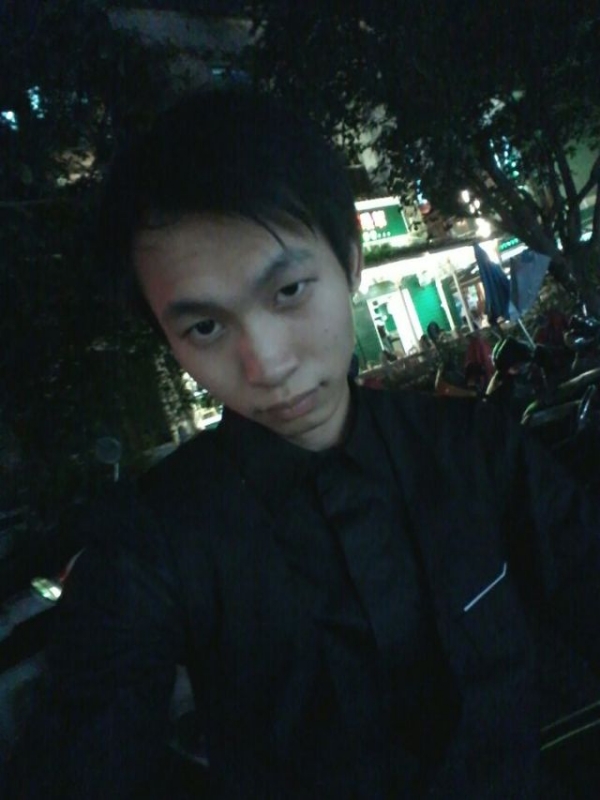 瞬间回眸的第一张照片--佛山相亲服务中心