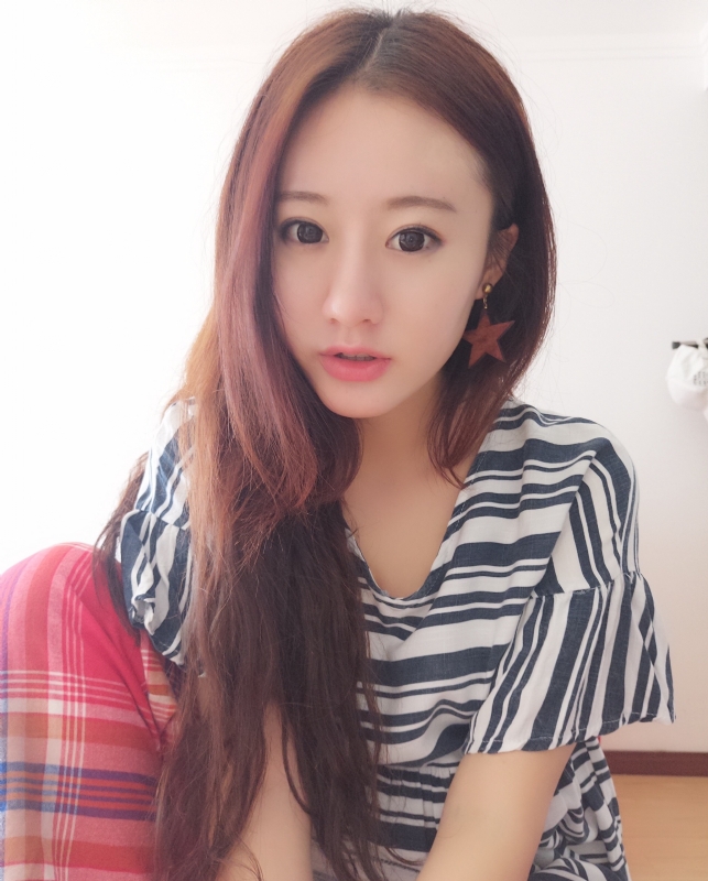 没有故事的女同学的第二张照片--佛山相亲服务中心