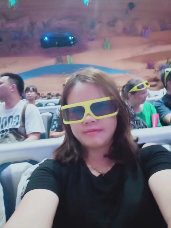 牙彩的第一张照片--佛山相亲服务中心