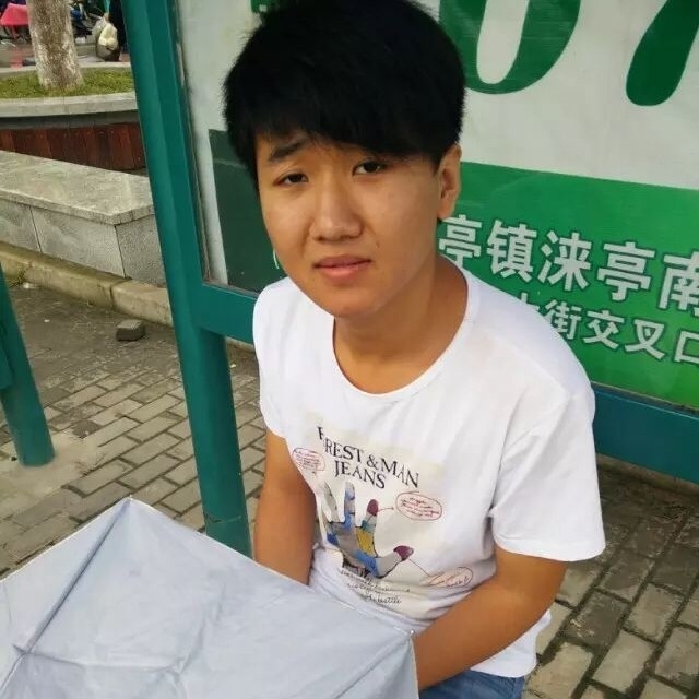 小丁的第一张照片--佛山相亲服务中心