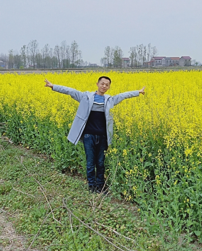 一个真诚的男士的第一张照片--佛山相亲服务中心