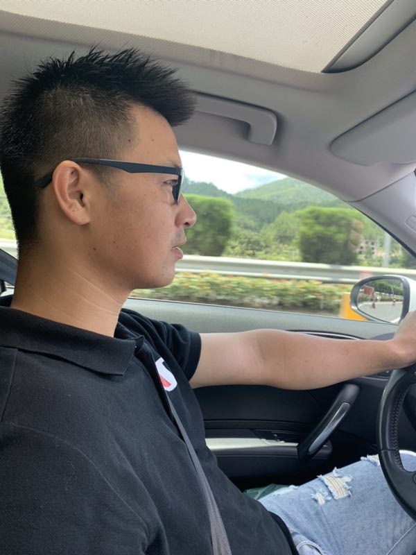 浪漫益友的第一张照片--佛山相亲服务中心