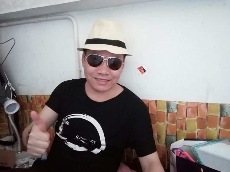 艰难爱情的第一张照片--佛山相亲服务中心