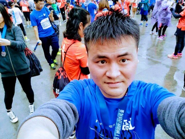 小五在跳舞的第一张照片--佛山相亲服务中心