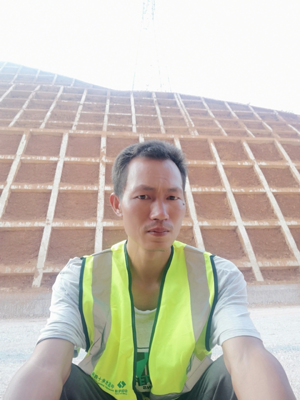 哥们的第一张照片--佛山相亲服务中心