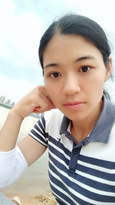 梅子的第一张照片--佛山相亲服务中心