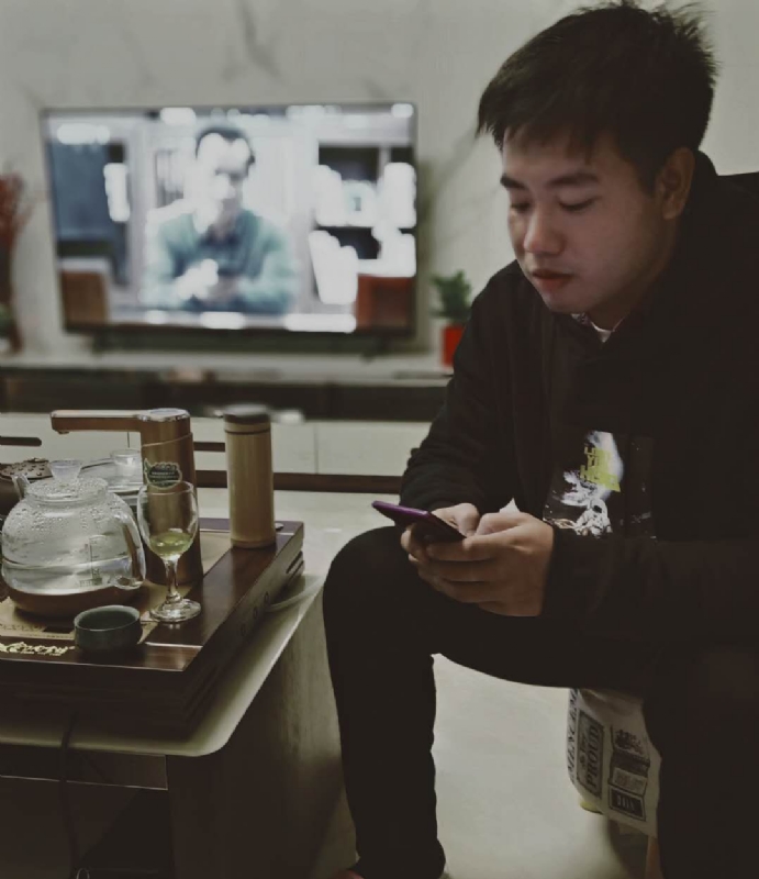 嗯今年能脱单吗的第一张照片--佛山相亲服务中心