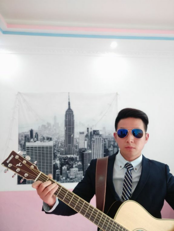 知心男友的第一张照片--佛山相亲服务中心