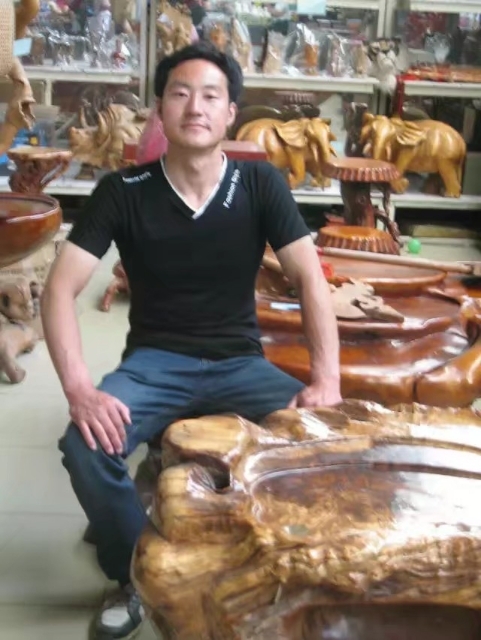 春暖花开的第一张照片--佛山相亲服务中心