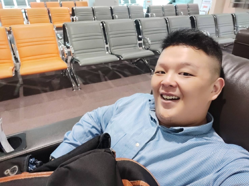 hu的第二张照片--佛山相亲服务中心