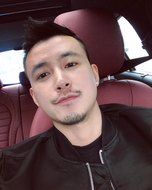 隆刘的第一张照片--佛山相亲服务中心