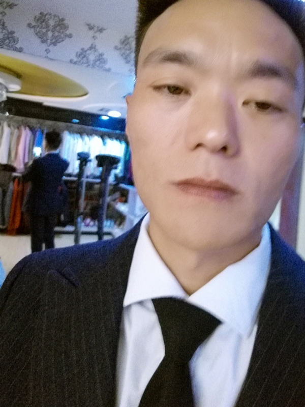 醉酒的蝴蝶的第二张照片--佛山相亲服务中心