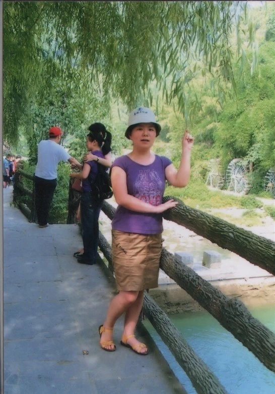 小家碧玉19的第二张照片--佛山相亲服务中心