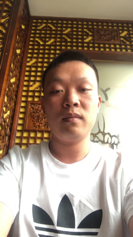 唐子龙的第二张照片--佛山相亲服务中心