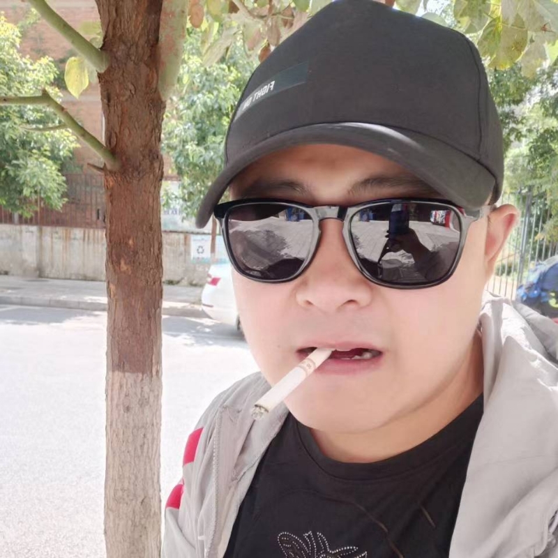 瞄小七的第一张照片--佛山相亲服务中心