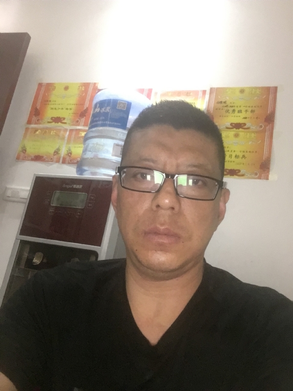 牵手的第二张照片--佛山相亲服务中心