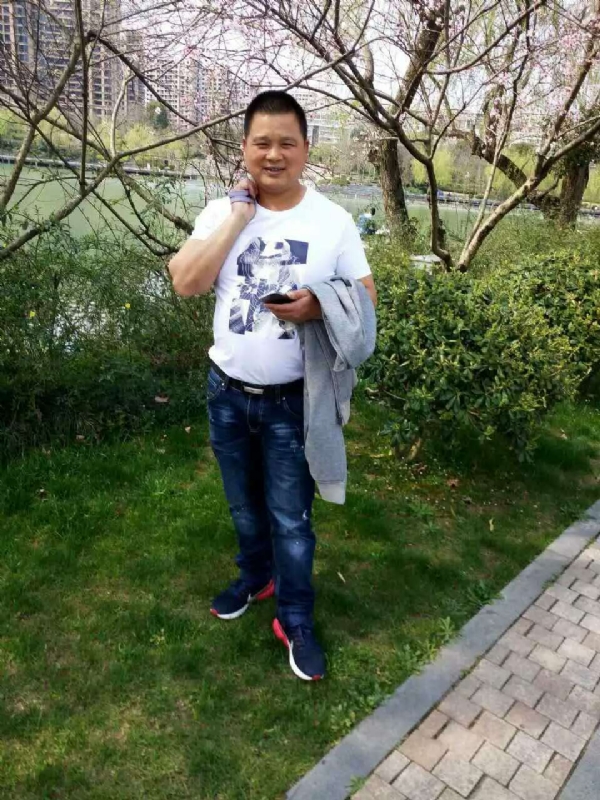 纯爷们的第一张照片--佛山相亲服务中心