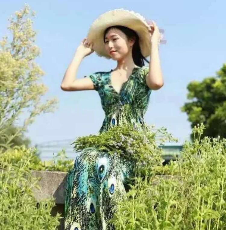 ViviQueen的第四张照片--佛山相亲服务中心