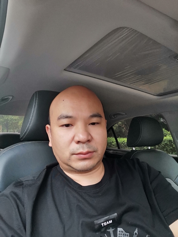 爷们已经老了的第一张照片--佛山相亲服务中心