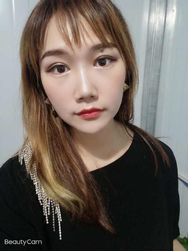 艾薇的第四张照片--佛山相亲服务中心