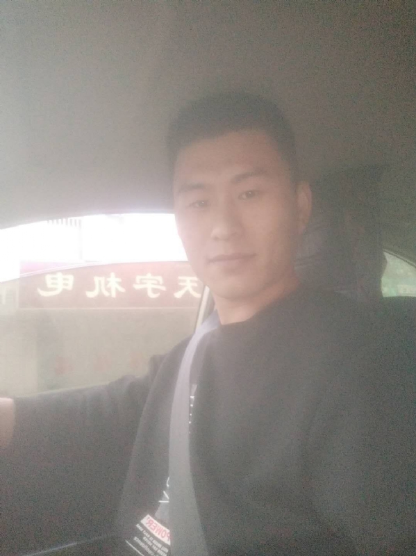 老鼠爱上猫的第一张照片--佛山相亲服务中心