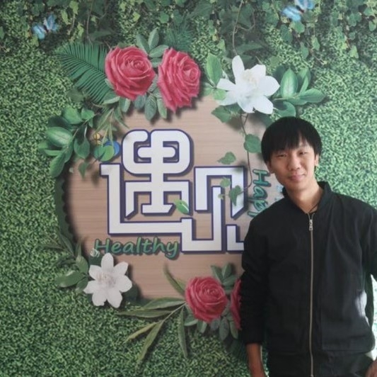 影视人~混爷张的第一张照片--佛山相亲服务中心