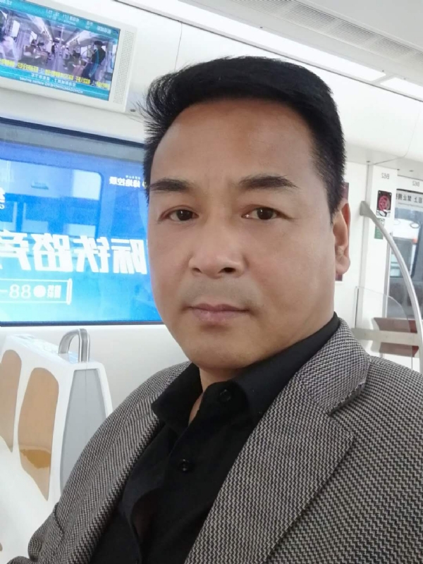 雪豹的第二张照片--佛山相亲服务中心