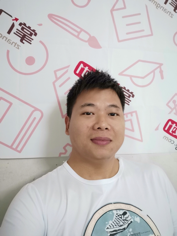 轻静地行走着的第一张照片--佛山相亲服务中心