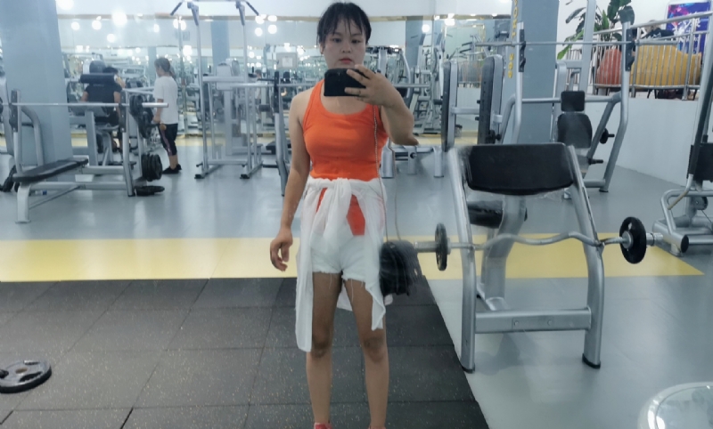 爱你的妞的第一张照片--佛山相亲服务中心