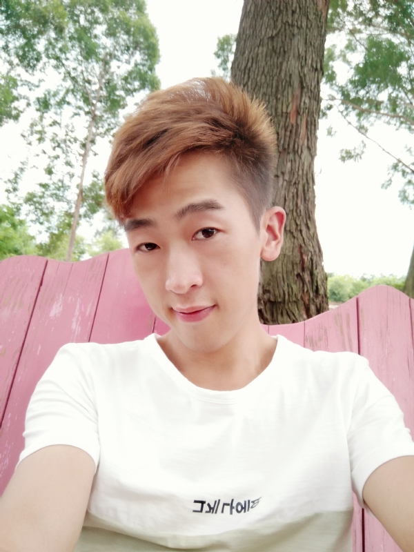 一觉睡到小时候的第一张照片--佛山相亲服务中心