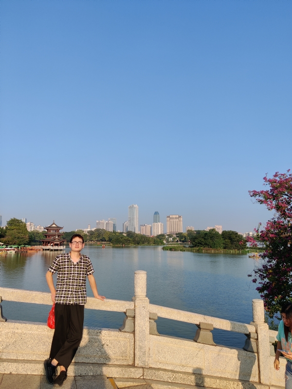 萍水相逢晏的第一张照片--佛山相亲服务中心