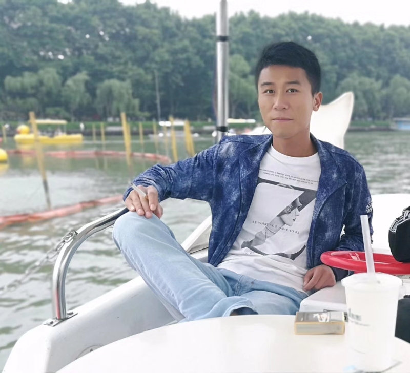 小熊微品的第一张照片--佛山相亲服务中心