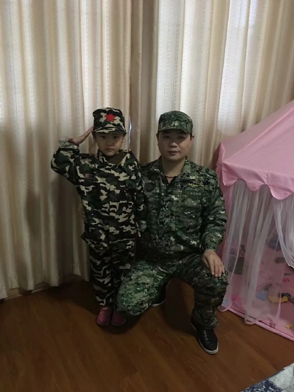 俗人的第一张照片--佛山相亲服务中心