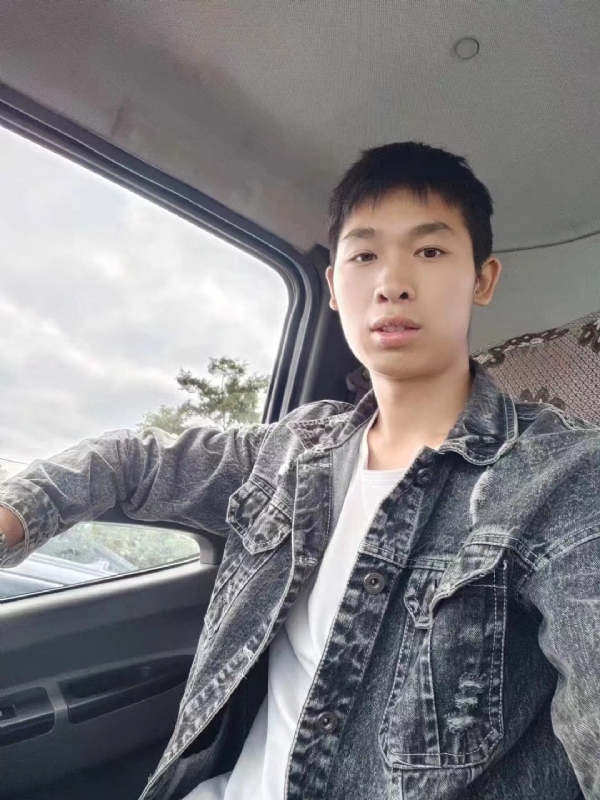 康康的第一张照片--佛山相亲服务中心