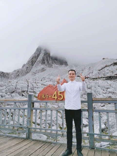 灰太狼的第一张照片--佛山相亲服务中心